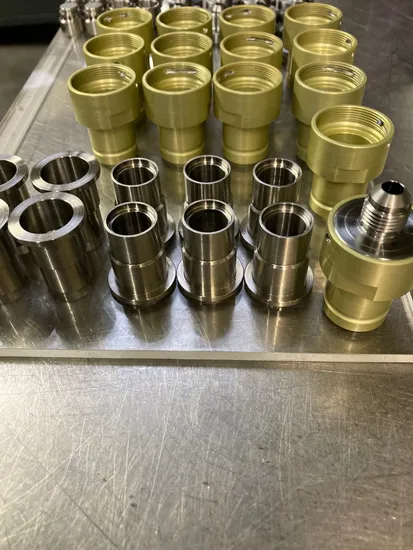 CNC 加工/ミル/旋盤/スイス スタイル/自動/旋盤/研削 POM/鋼/真鍮/プラスチック/ステンレス鋼/304 303 6061 6062 アルミニウム部品